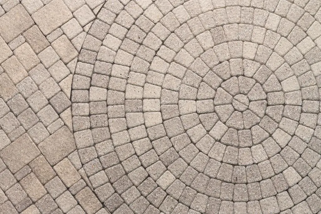 -photo-circle-design-pattern-in-patio